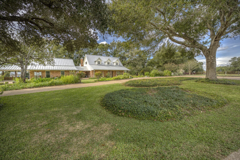 High View Oaks- 9539 FM 2621
