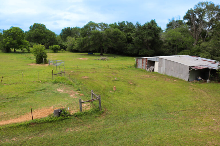 9501 Buckhorn Estates Rd. Bellville, Texas