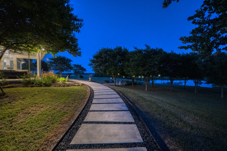 20-008-house-walkway