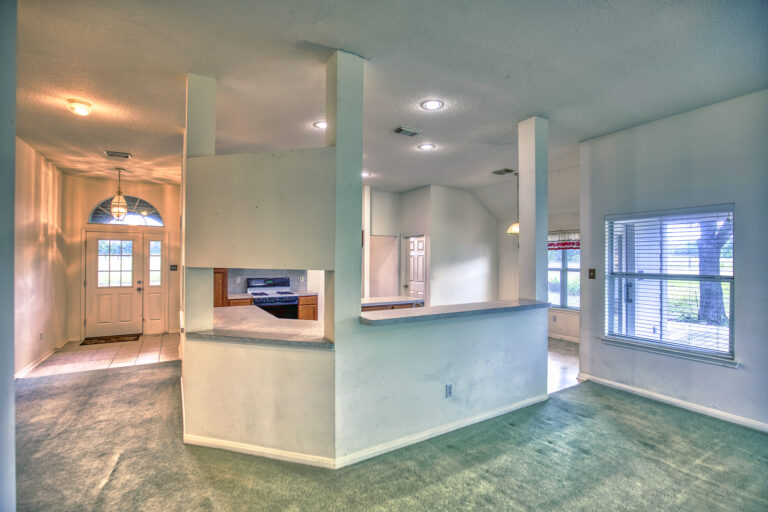 4392 FM 2502 Burton, TX 77835