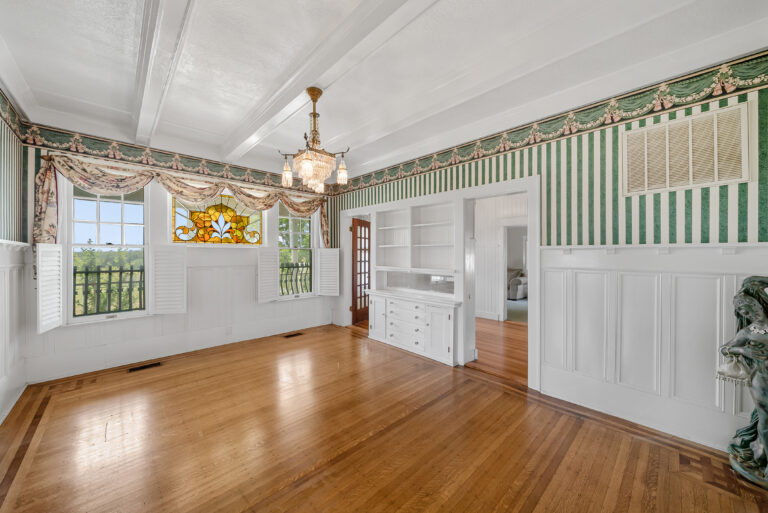 1305 Live Oak Lane Brenham, Texas