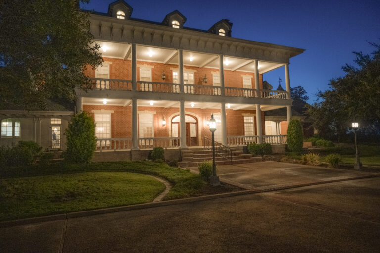5211 Cedar Hill Road Brenham, Texas