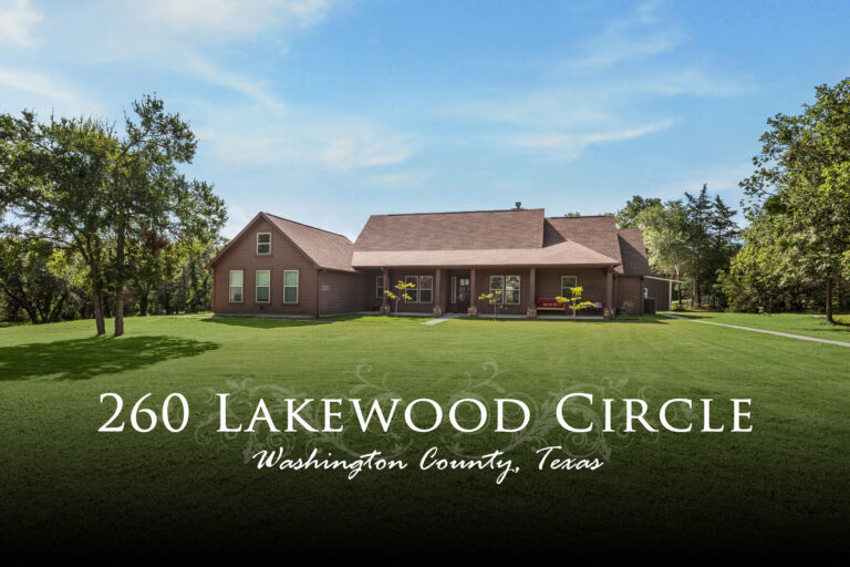 260 Lakewood Circle Brenham, Texas 77833