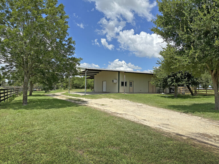 5301 Krueger Road Washington, Texas 77880