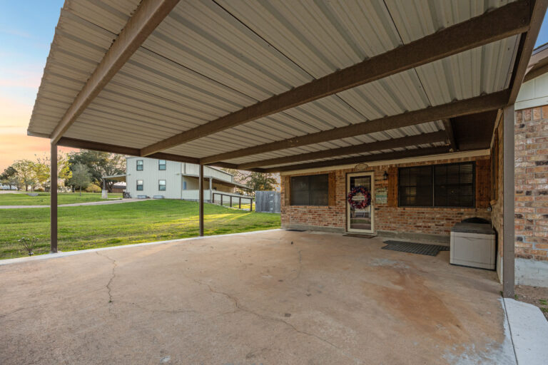 1250 Sherwood Road Brenham, Texas 77833