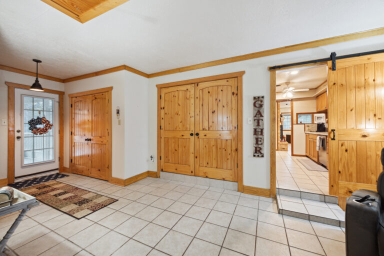 1250 Sherwood Road Brenham, Texas 77833