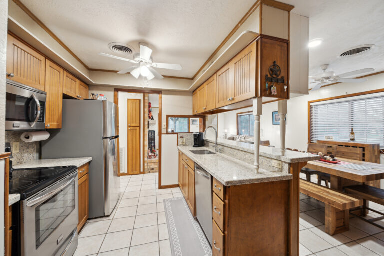 1250 Sherwood Road Brenham, Texas 77833