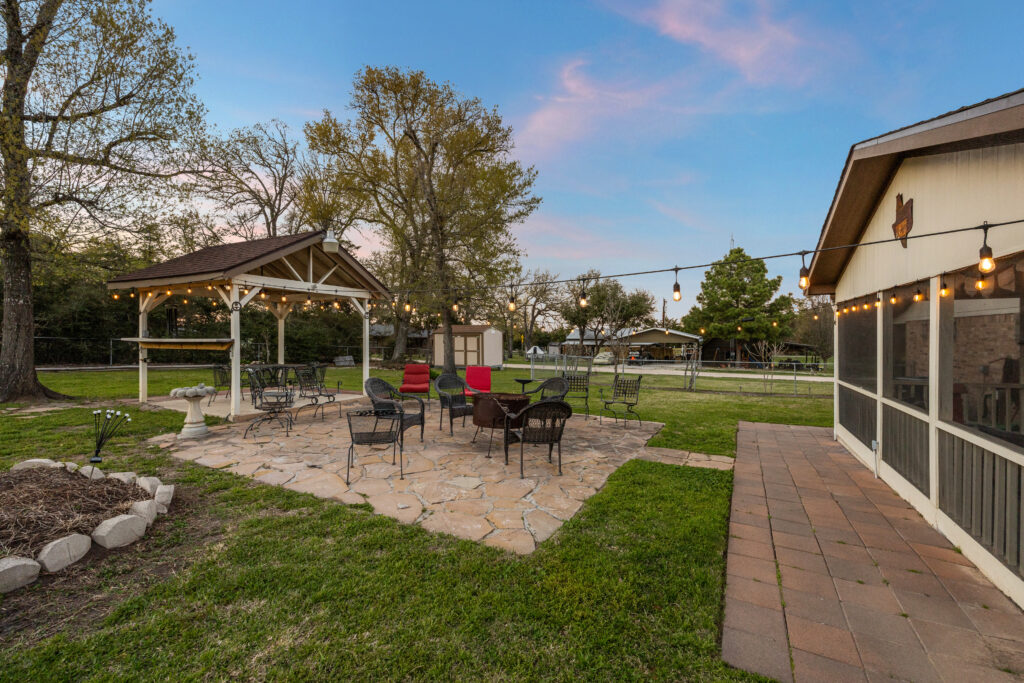 1250 Sherwood Road Brenham, Texas 77833