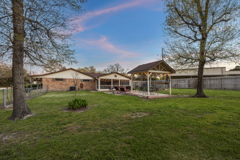 1250 Sherwood Road Brenham, Texas 77833