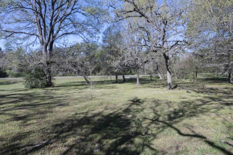 5439-frontyard-2