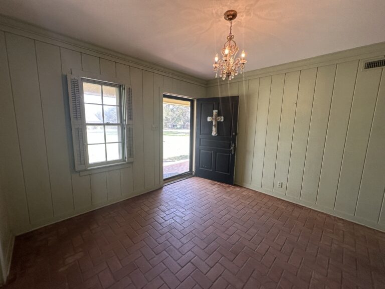 302 Cedar Circle Brenham, Texas 77833