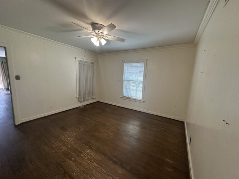 302 Cedar Circle Brenham, Texas 77833