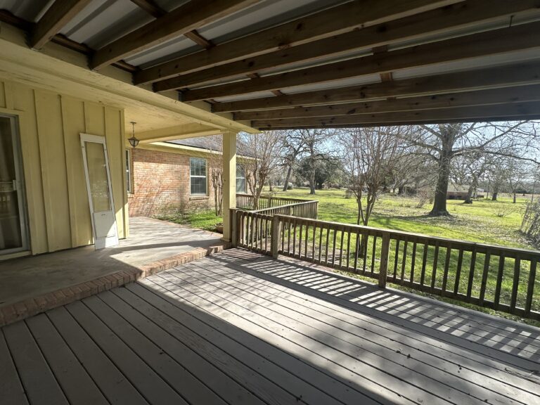 302 Cedar Circle Brenham, Texas 77833