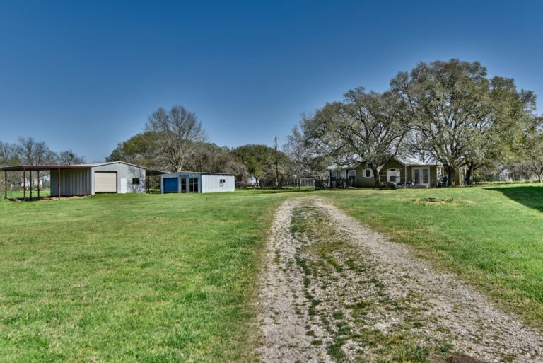 505 Batdorf Lane Brenham, Texas 77833