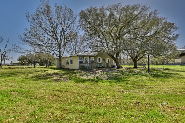 505 Batdorf Lane Brenham, Texas 77833