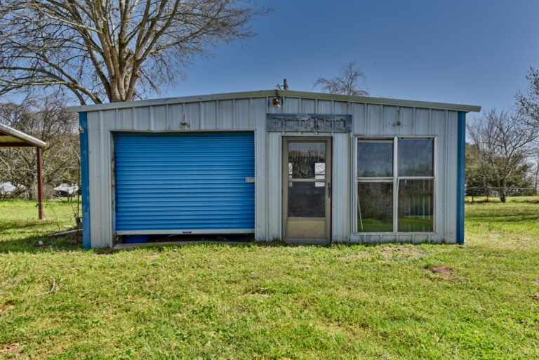 505 Batdorf Lane Brenham, Texas 77833