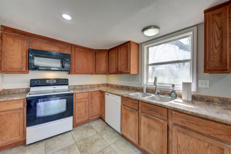 505 Batdorf Lane Brenham, Texas 77833