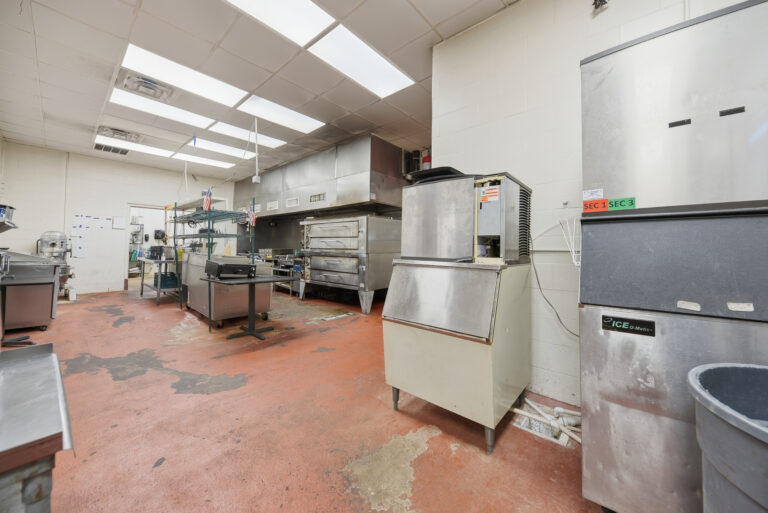 #22 Kitchen Main D