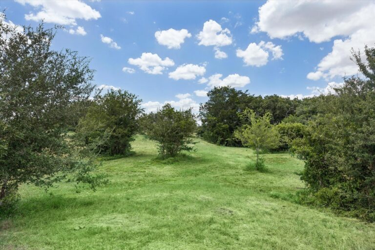 06-Nassau Rd N 1372 IMG 206
