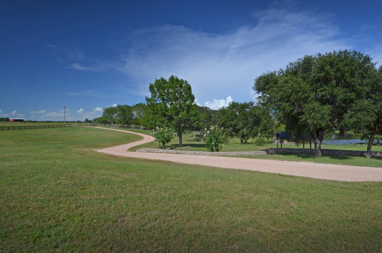 4271-DRIVEWAY-INT