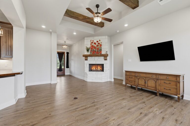 6100-Living Room 2