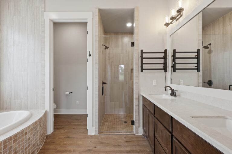 6100-Primary Bathroom