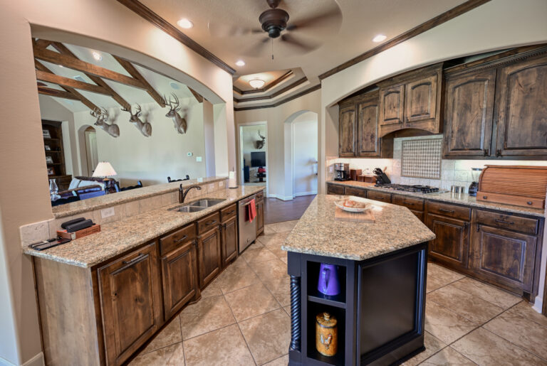 5269-kitchen-2-INT