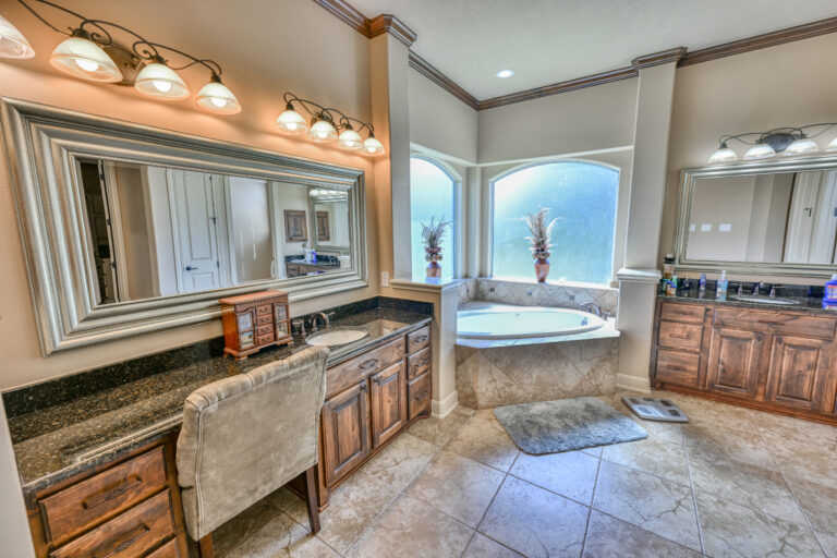 5269-primary-bath-2-INT