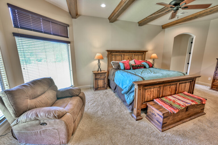 5269-primary-bedroom-1-INT