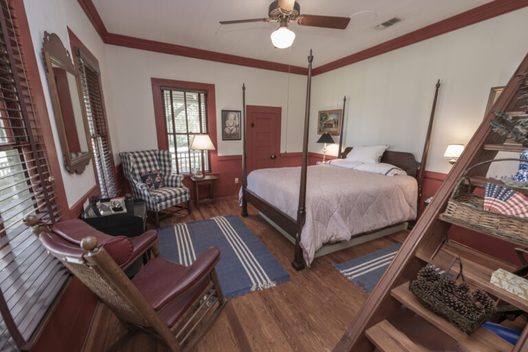 6101-guest-house-bedroom01-INT