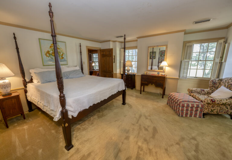6101-main-house-bedroom-2a-INT