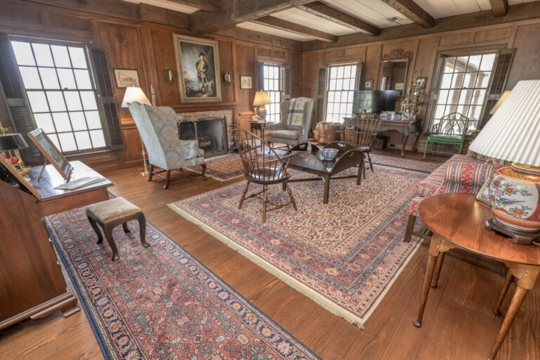 6101-main-house-living-1-INT