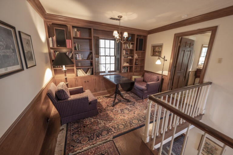 6101-main-house-upstairs-INT
